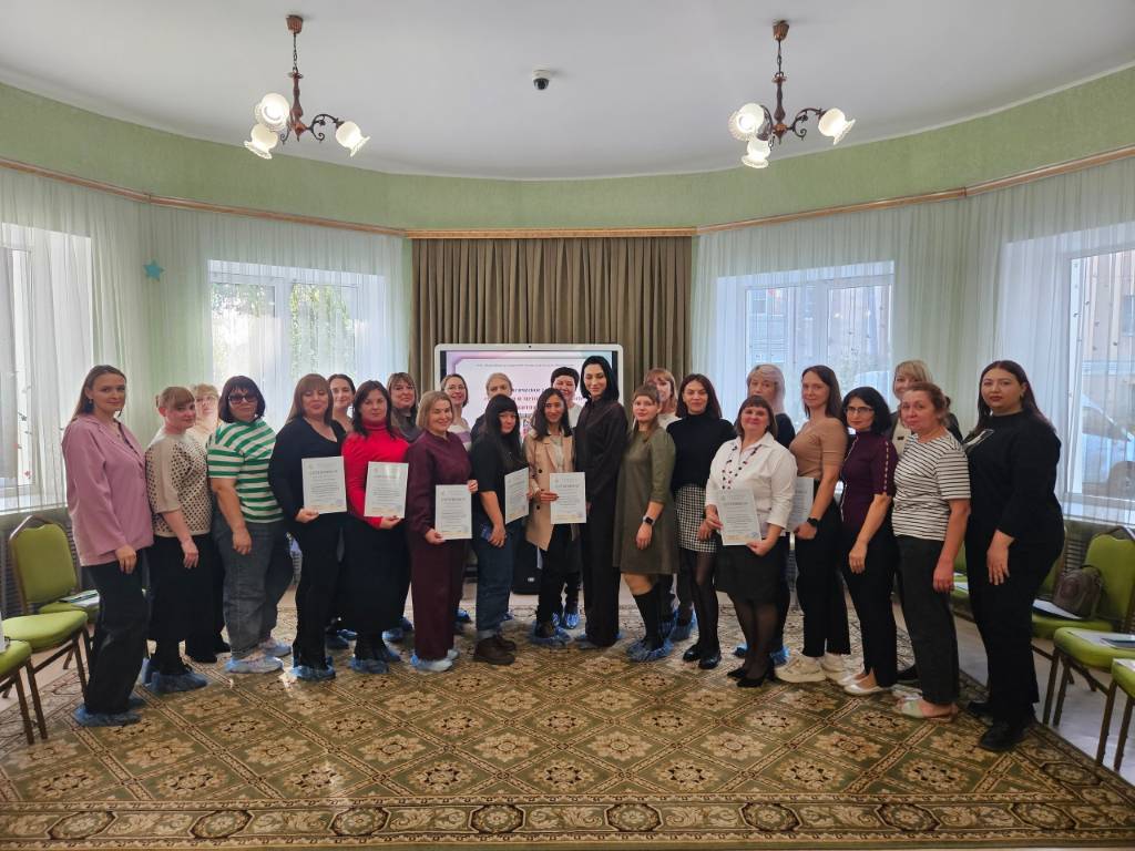 Педагоги-психологи Щигровского центра приняли участие в психологическом семинаре   