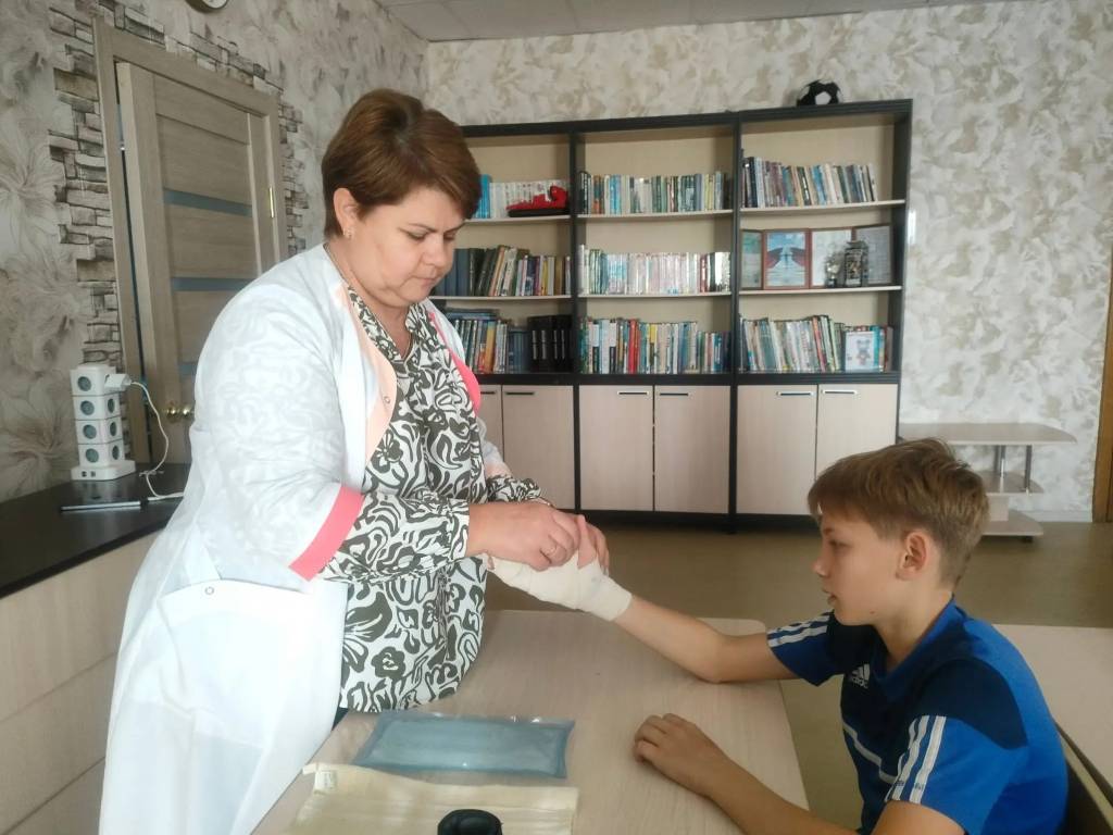 В Щигровском центре провели занятие, посвященное правилам оказания первой помощ