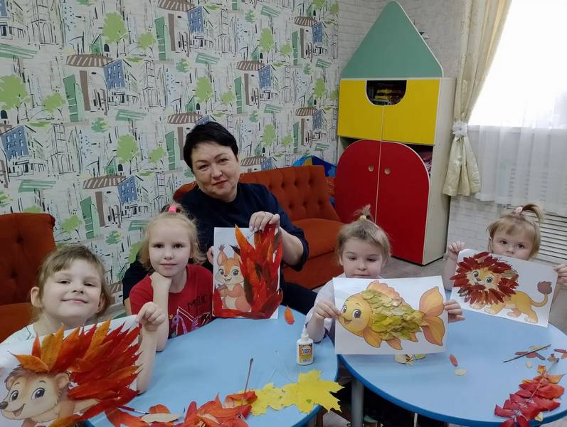 В Щигровском центре создали поделки из природных материалов