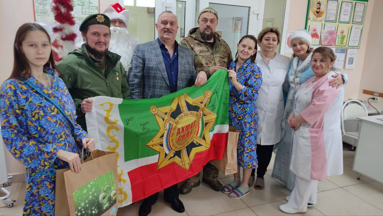 Воспитанников Щигровского центра поздравили военнослужащие спецназа «Ахмат»