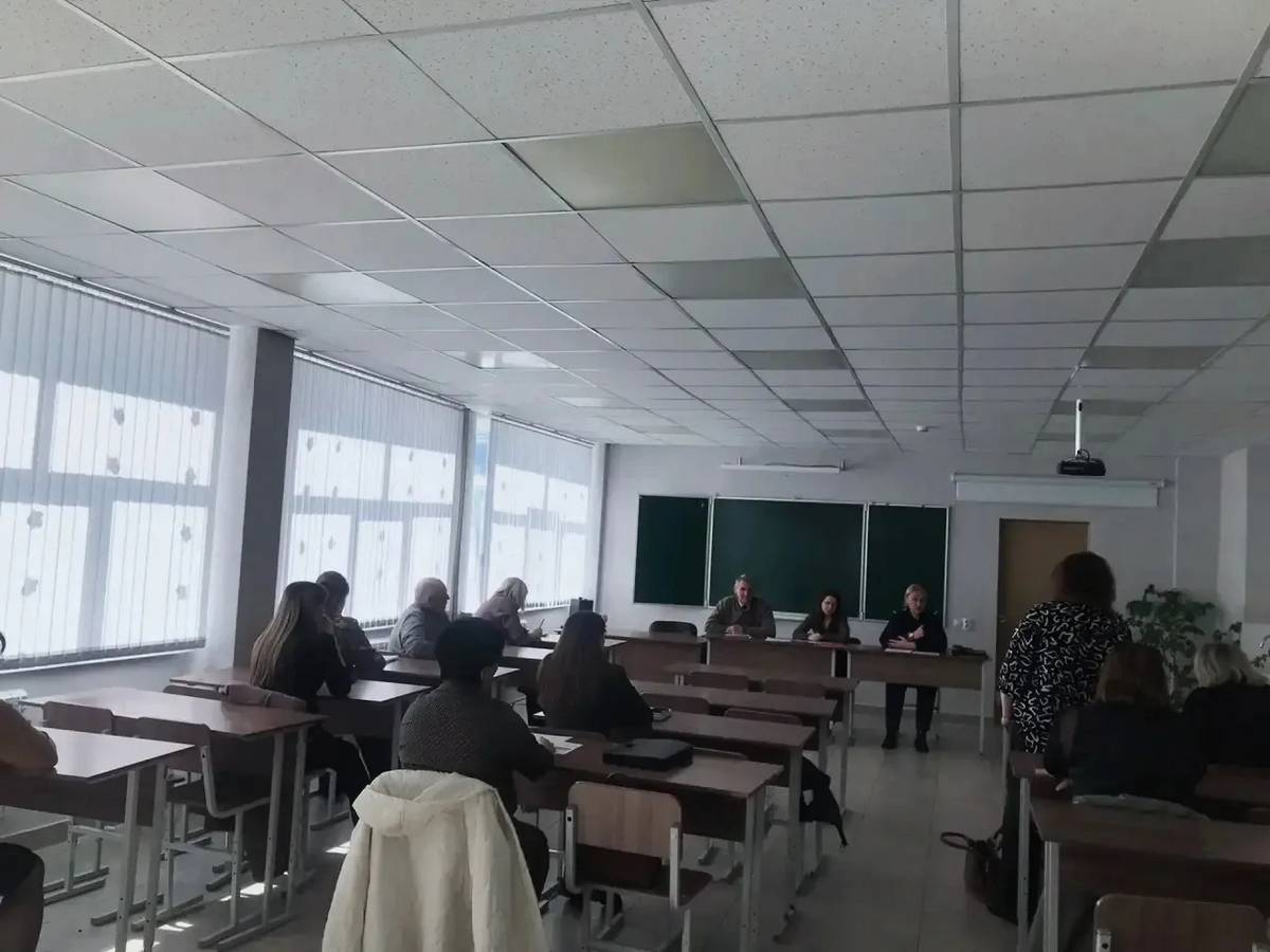 Специалисты Щигровского центра «Импульс» провели выездное заседание в Тимской СОШ