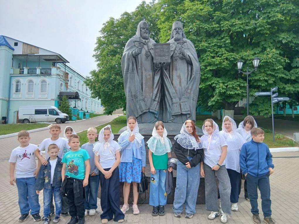 Воспитанники Щигровского центра посетили Курскую Коренную пустынь
